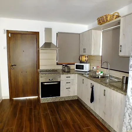 La * Guía de Isora