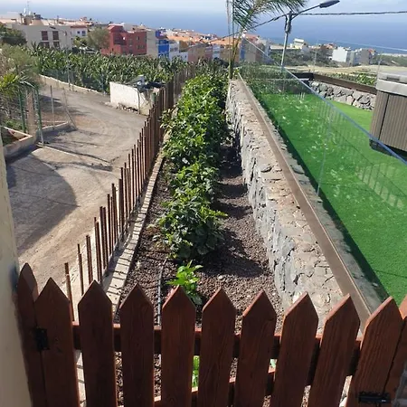 La * Guia de Isora (Tenerife)